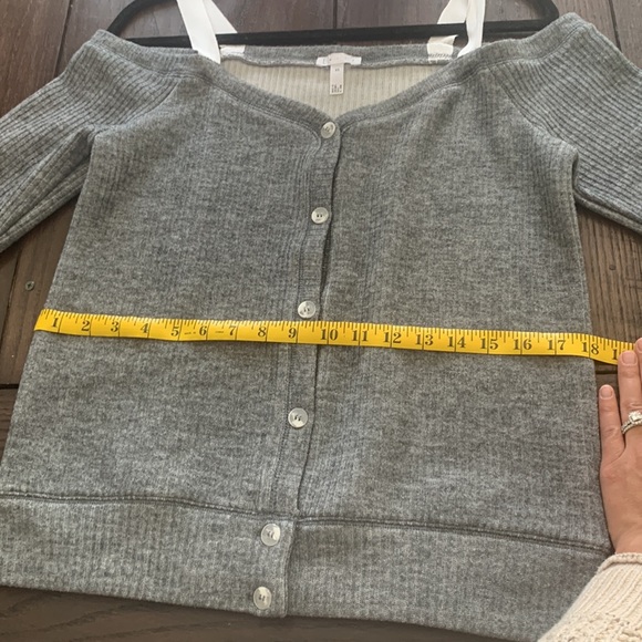 Leith xs off shoulder sweater - Picture 6 of 10